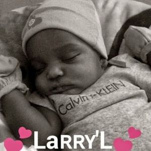 Meet your Posher, Ebony